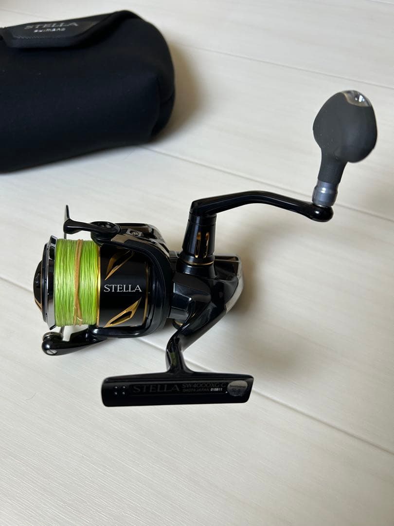 SHIMANO SW4000XG スピニングリール 専用ケース付き