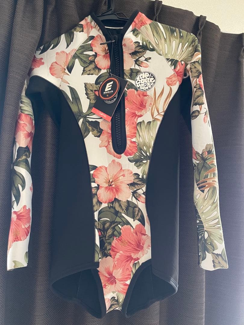 リップカール ウェットスーツ