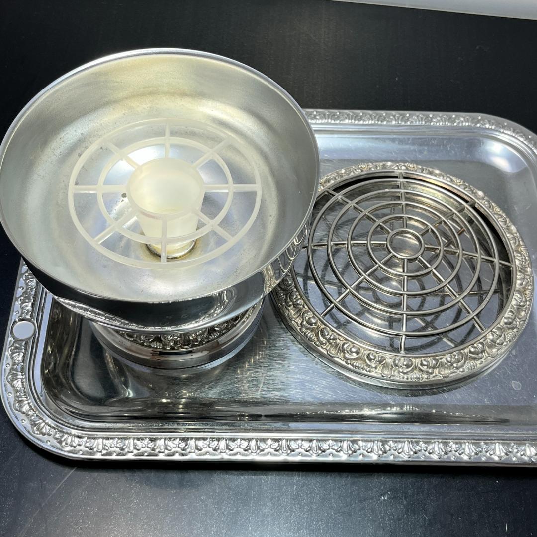 【IANTH】 ローズボウル【シルバープレート】薔薇のレリーフ 大きめ 花器