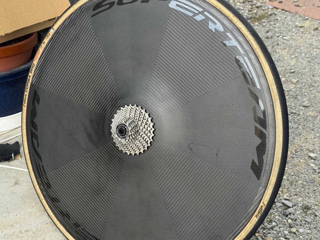 スーパーチーム　ディスクカーボンホイール　新型