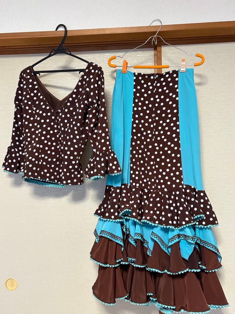 フラメンコドレス 茶色と水色のドット柄　マンサニージャ