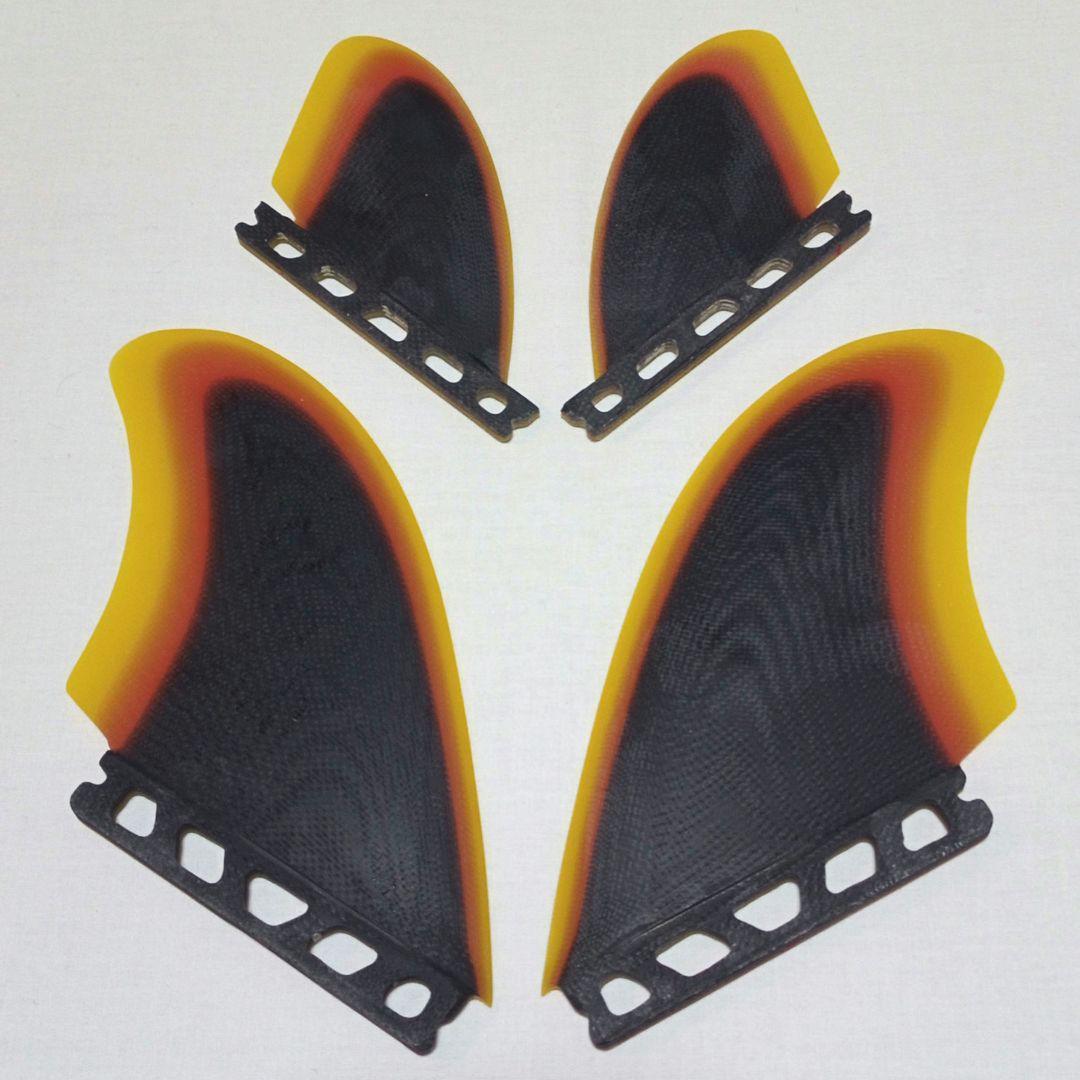 FUTURE クワッドフィン ファイバーグラス製 ★フィッシュ