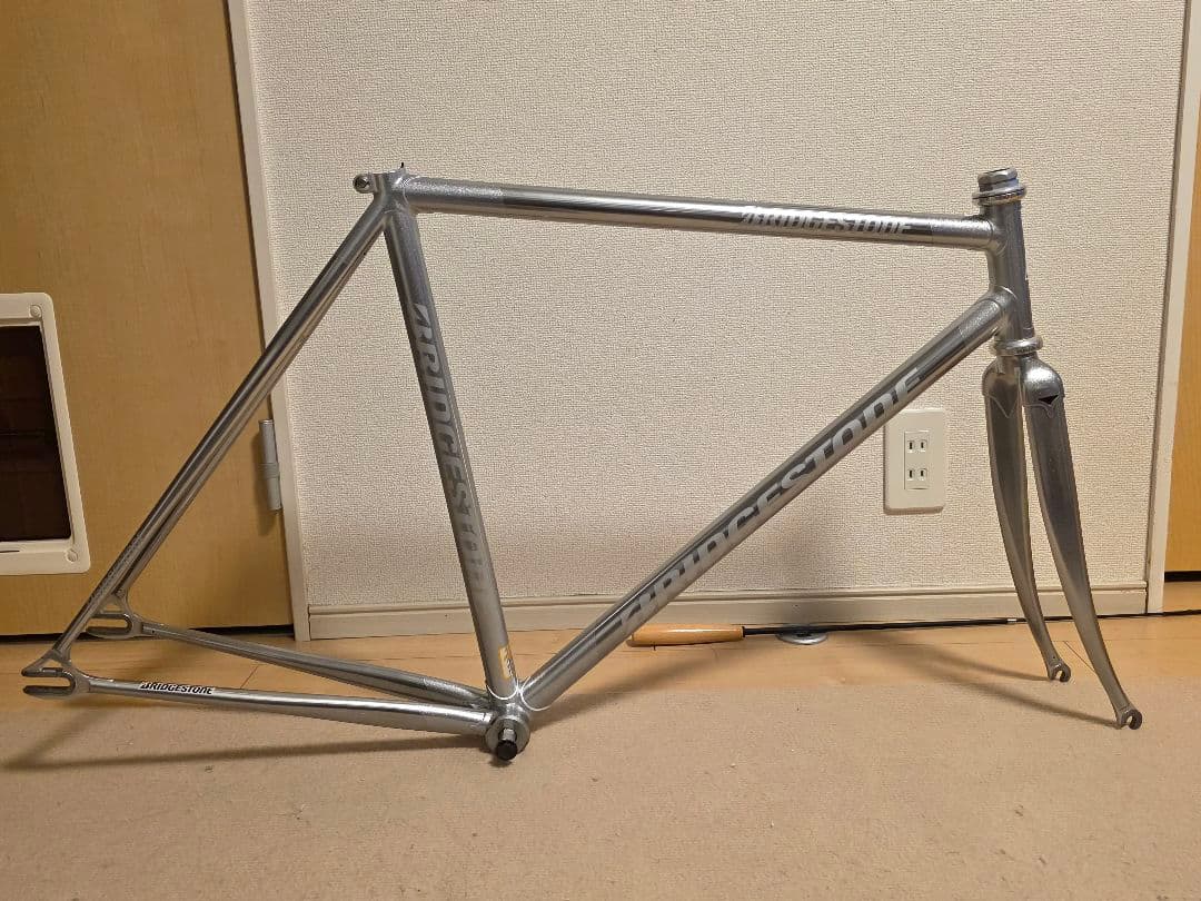 ブリジストン ピストフレーム