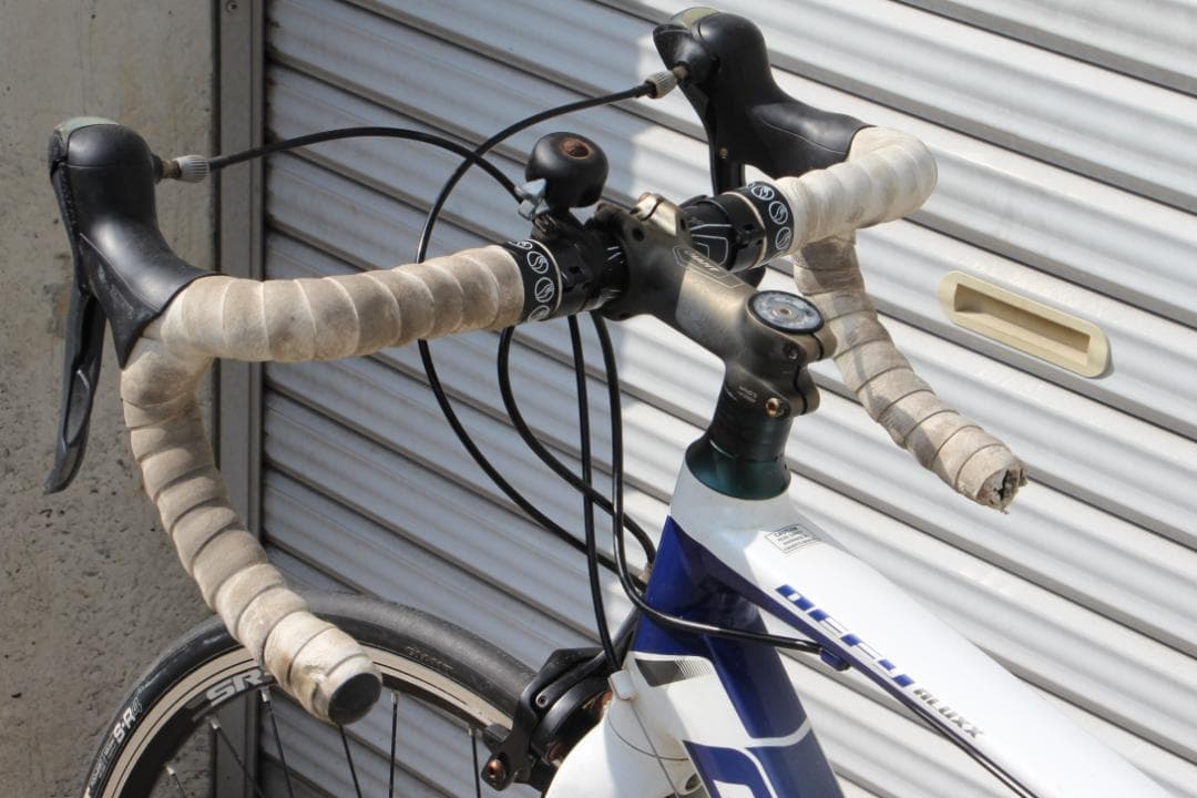 引き取り限定♪人気のGIANT♪DEFY 4♪ロードバイク入門用にどうぞ♪