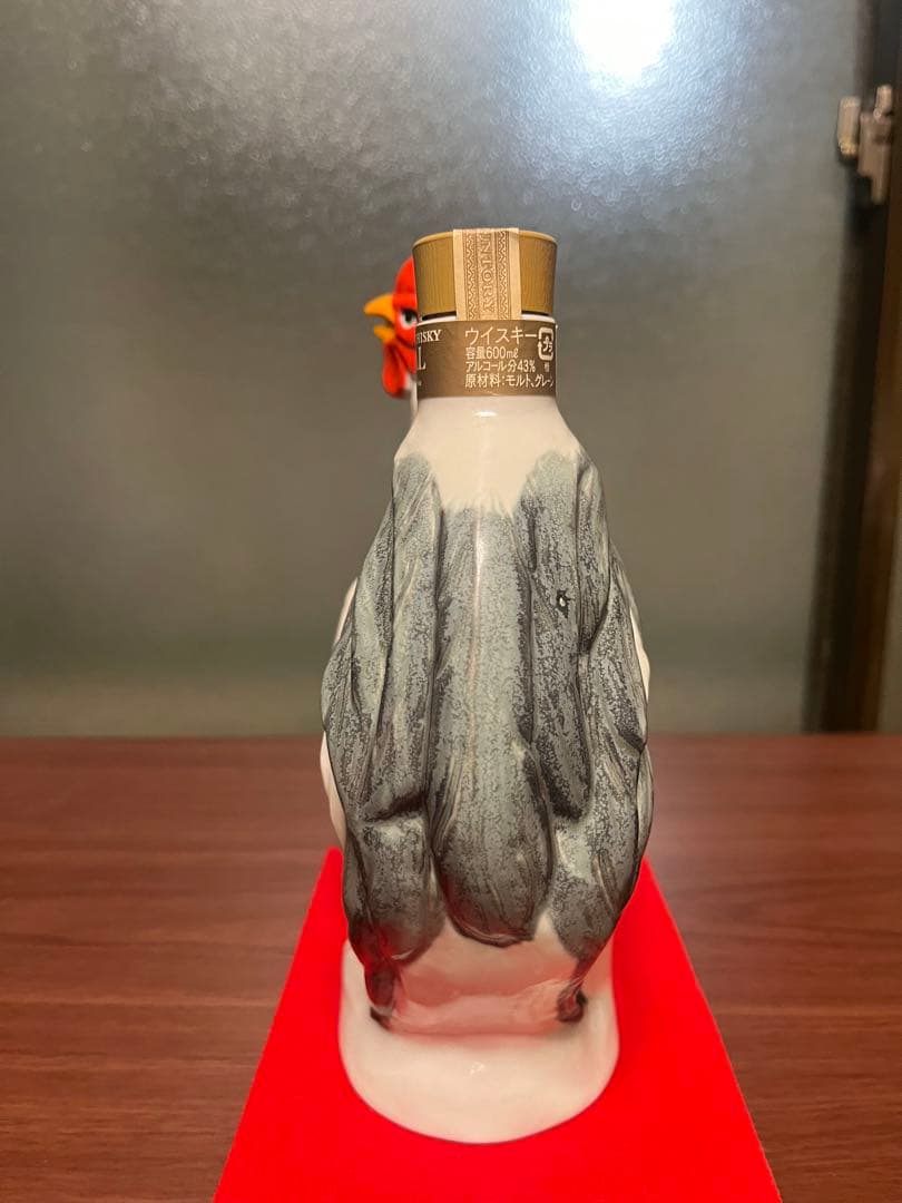 【未開栓】サントリーウイスキーローヤル12年 干支ボトル 2005年 酉 とり