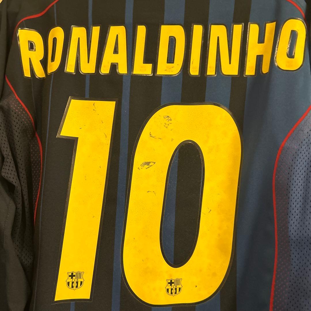 バルセロナ　ロナウジーニョ選手支給用ユニフォーム　ナイキ　サイズＬ　正規品