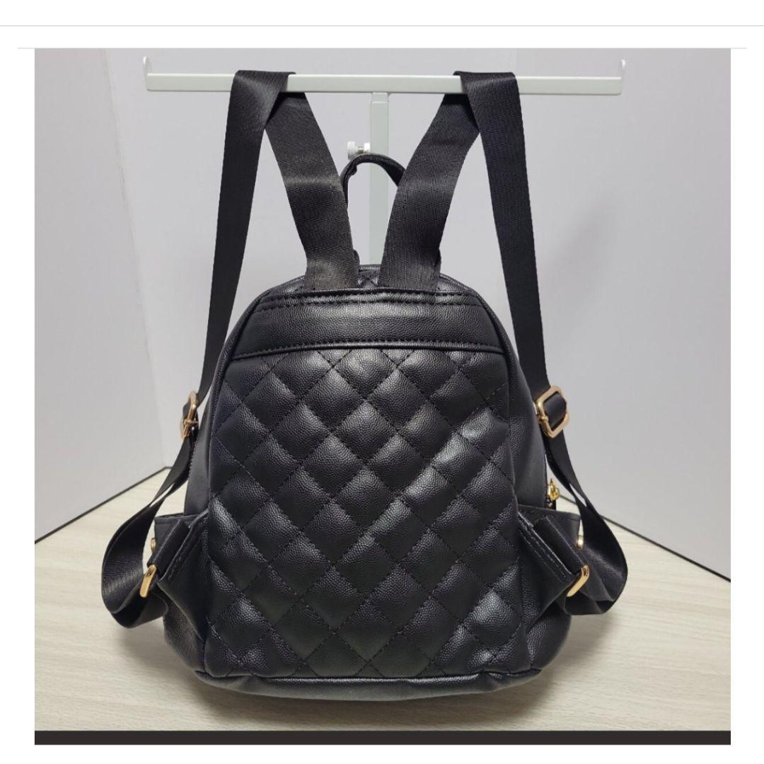 シャネル リュック ノベルティ バッグ キルティングデザイン 刺繍入