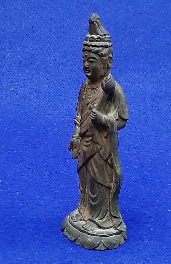 鎌倉期 鏨彫り観音菩薩　観音様 仏像 骨董