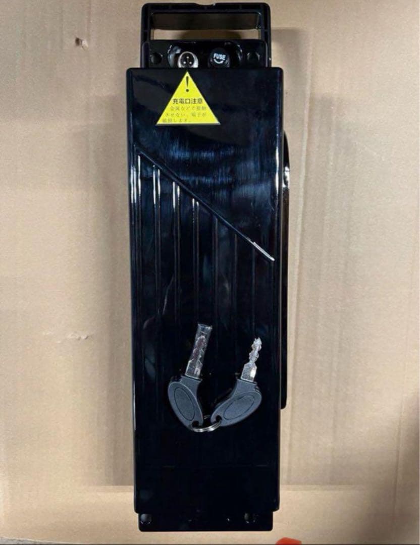 大値下げ‼️バッテリー/PASSE-L/パッセL鍵付き　12Ah 新品