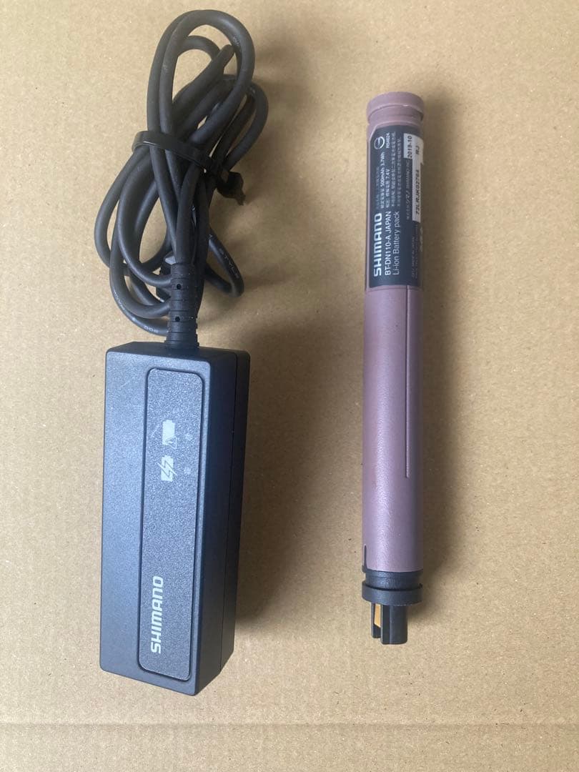 シマノ di2 バッテリー dn110 充電器