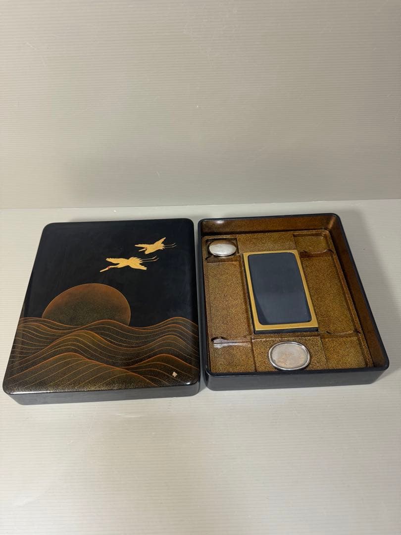 2197   漆器 高級 日本製　沈金日の出鶴　文箱 書類入れ 書類ケース