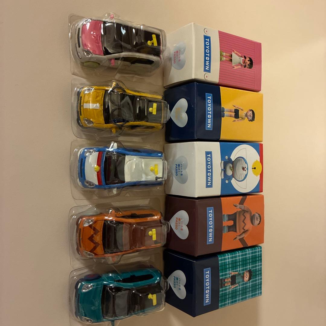 【非売品】トヨタ パッソ ドラえもんミニカー 5種セット 未使用品