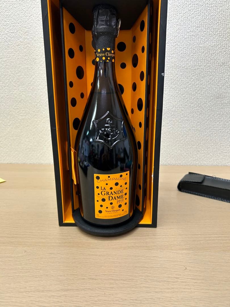 ヴーヴ・クリコ ラ・グラン・ダーム 草間彌生 2012 750ml Ａ-450