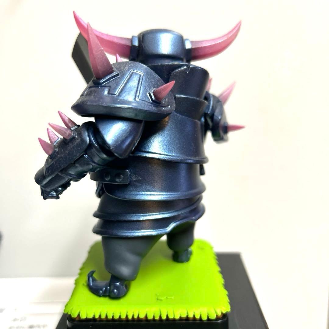 クラクラ　クラロワ　フィギュア　PEKKA