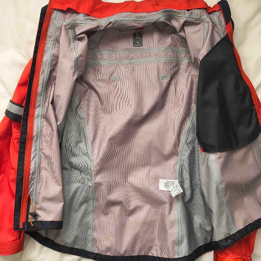 防風・防寒・快適、すべて装備 モンベル　ストーム バイカージャケット