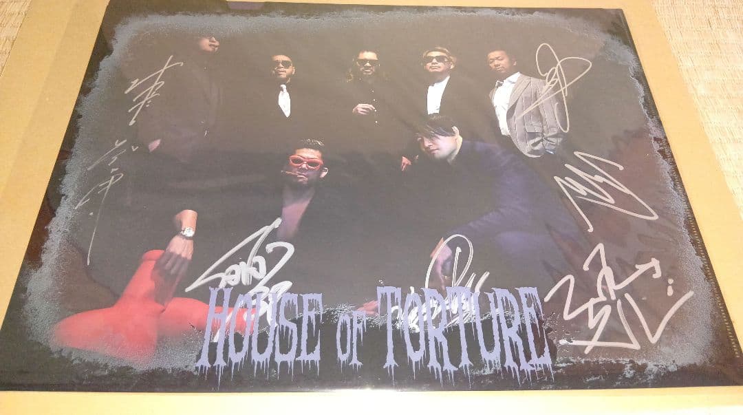 新日本プロレス ハウスオブトーチャー 直筆サイン入りポートレート