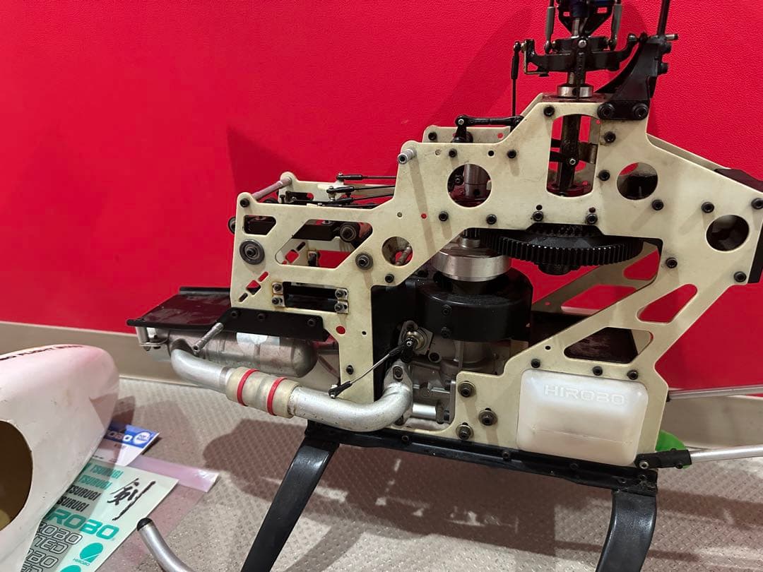 ラジコンヘリコプター ヒロボー 剣 HIROBO TSURUGI