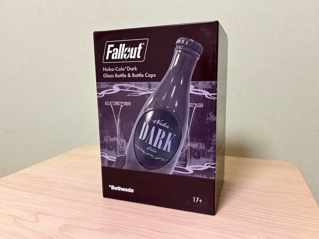 FALLOUT ヌカコーラ ダーク ボトル 公式グッズ キャップ10個付き