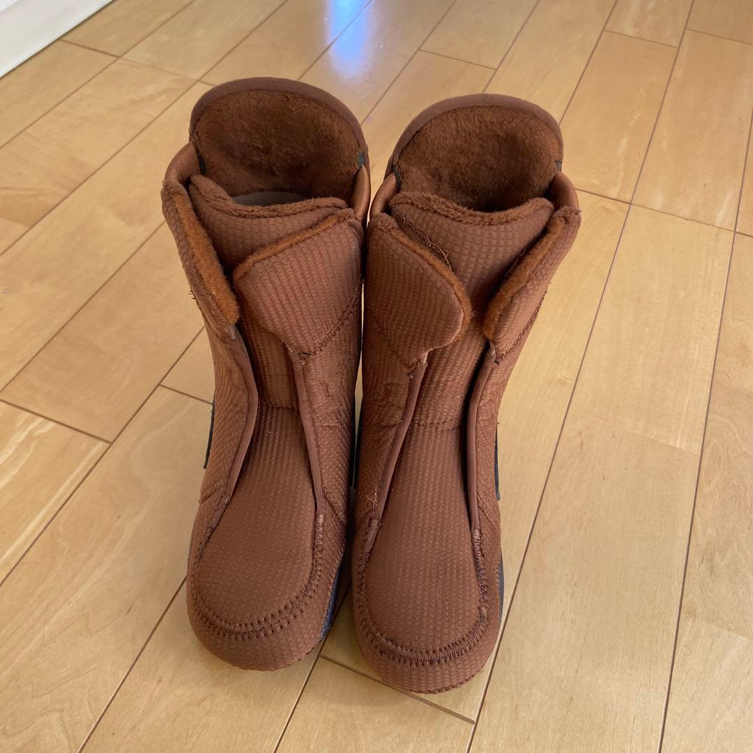 【送料込み】バートンレディーススノーボードブーツ　ライムライトBOA 24cm