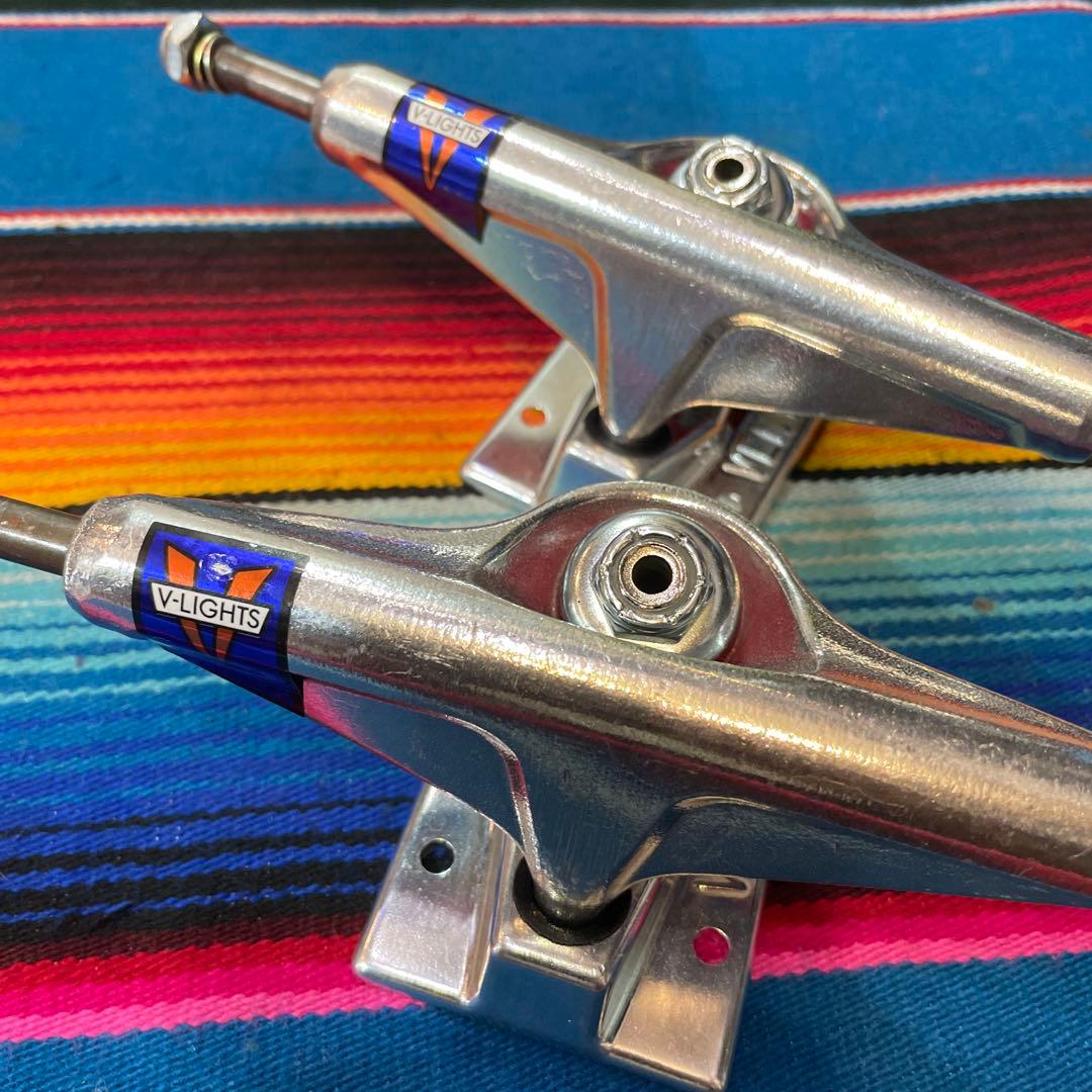 ベンチャートラックV-Lights シルバートラック 標準サイズ　5.2low