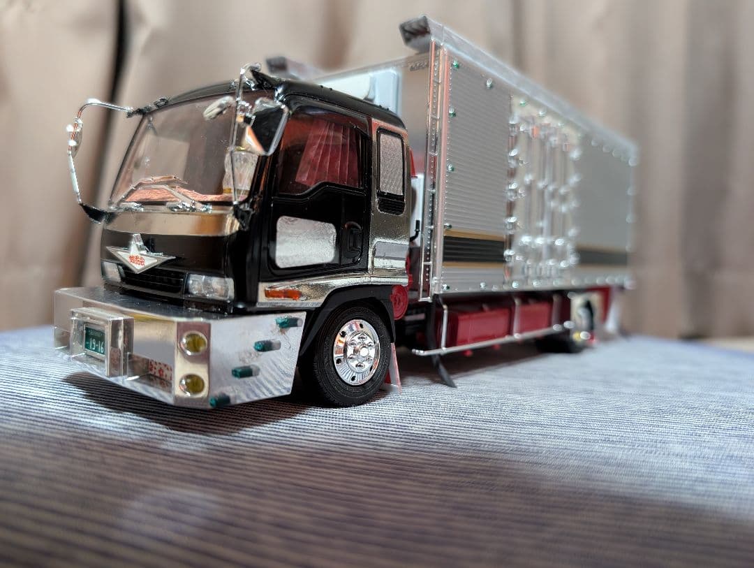 1/32 デコトラプラモデル完成品