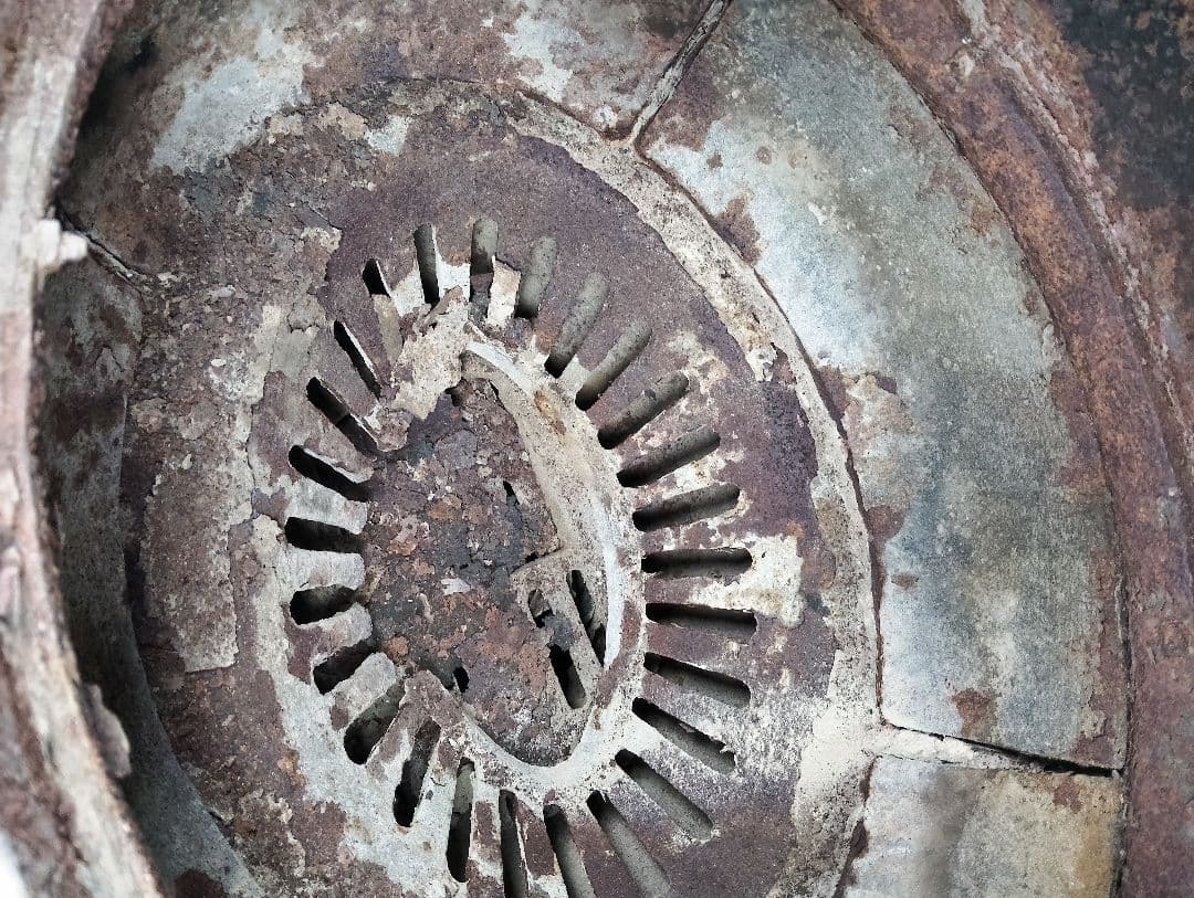 ストーブ フランス　鋳物 鉄製 シャビー レトロ ヴィンテージ