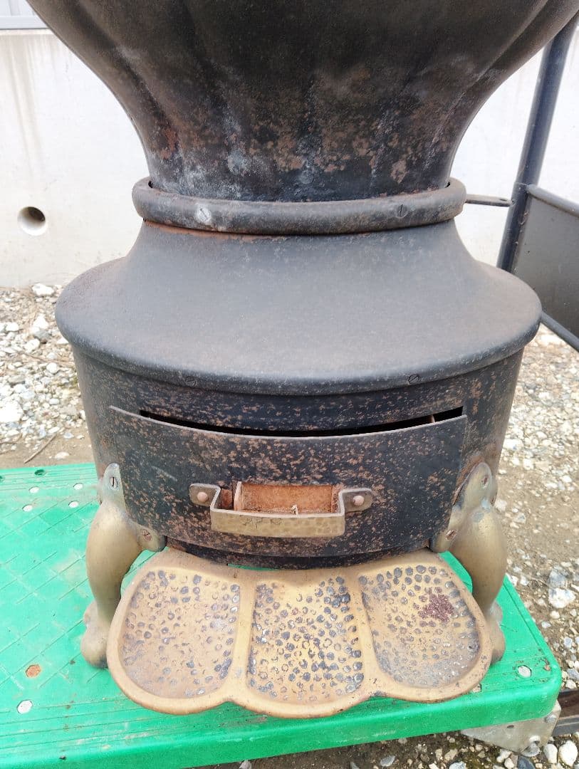 ストーブ フランス　鋳物 鉄製 シャビー レトロ ヴィンテージ