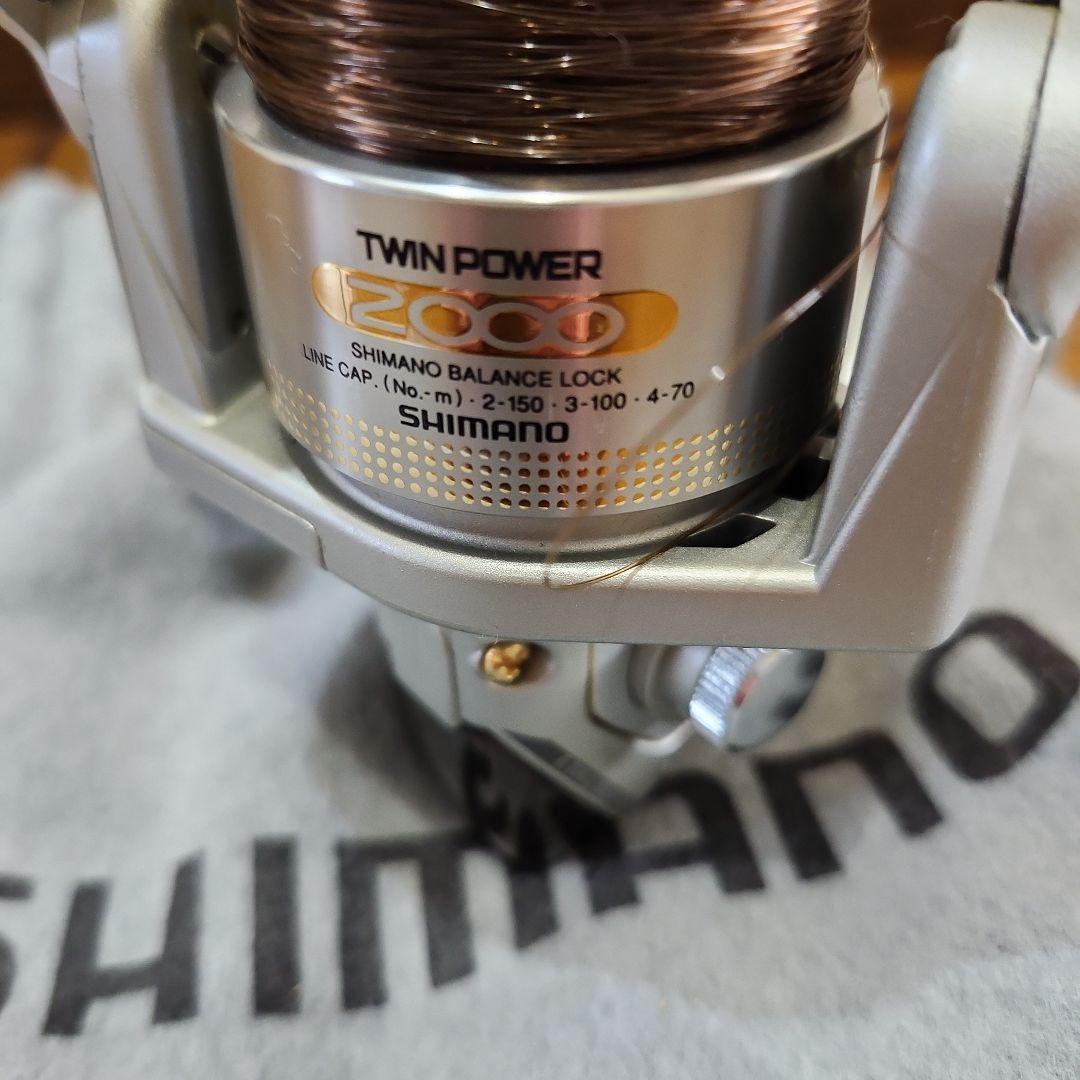 SHIMANO TWIN POWER 2000 スピニングリール
