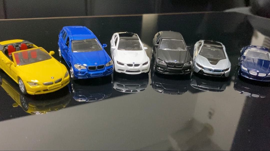 トミカ、ジク (SIKU) 等の ミニカーまとめ売り 105台！