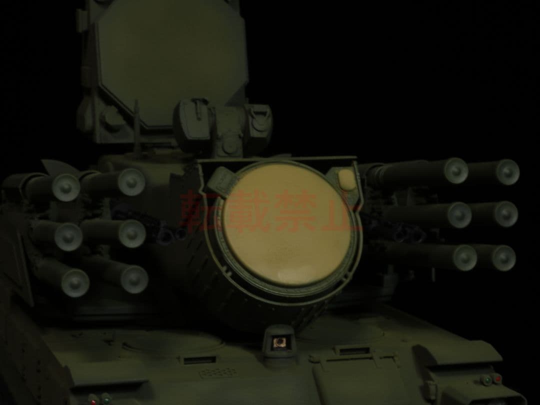 【完成品】 1/35 ロシア軍 パーンツィリS1 プラモデル トランペッター