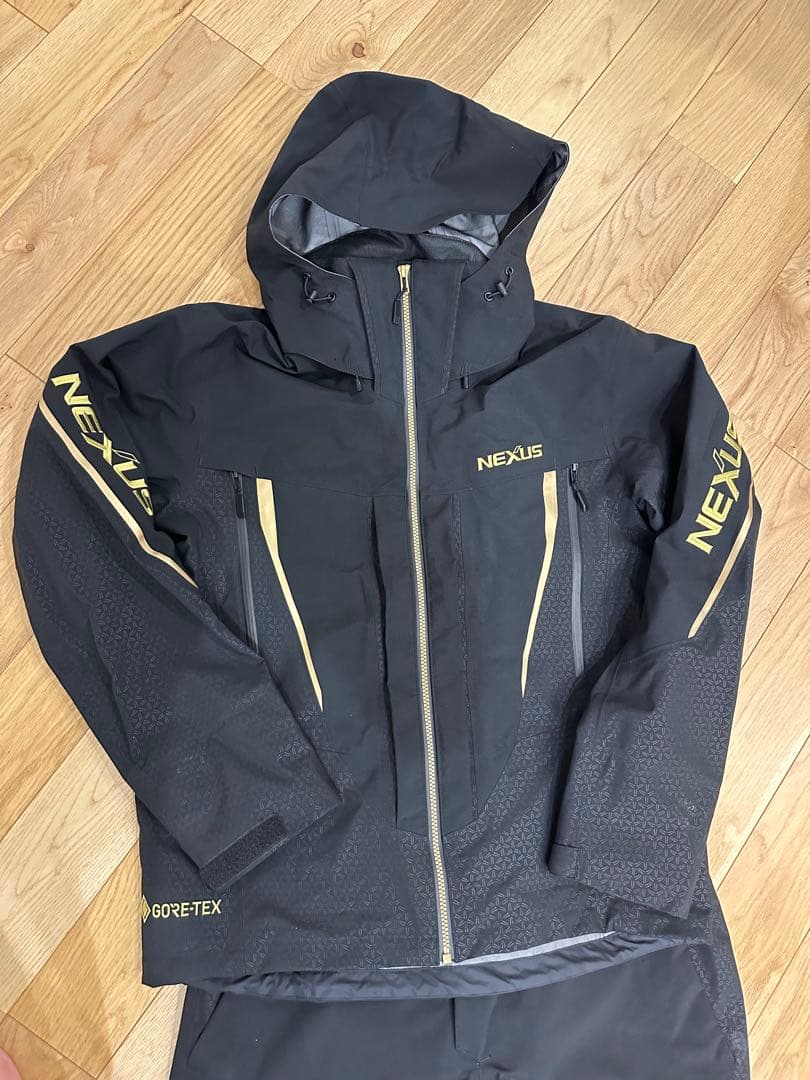 シマノ　ネクサス　ゴアテックス レインスーツ　RA-101X 定価70000円