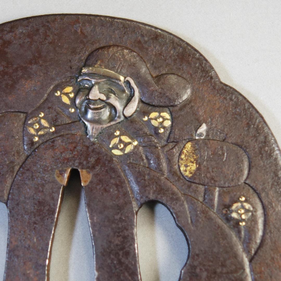 【大黒天図鍔 片切彫 銀象嵌 鍍金】 鐔 鍔 刀装具 日本刀 武具 江戸 骨董