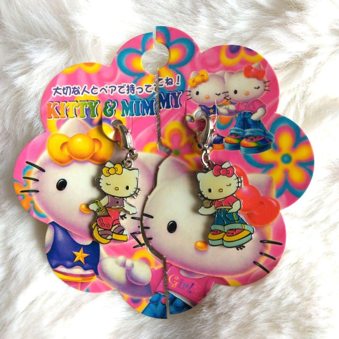 キティ　ハローキティ　ミミィ　デニム　メタルキーホルダー　脚長　足長　チャーム