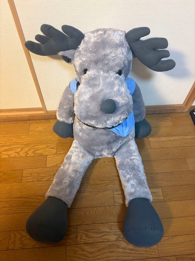 VOLVO ボルボ ジャンボエルク ぬいぐるみ