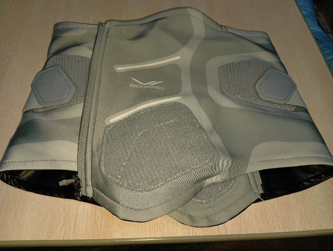 シックスパッド　メディカルコア　Lサイズ