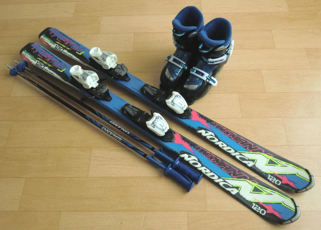 ■送料無料■ノルディカ＋Hart■子供用スキーセット■板120靴22■WAX済■