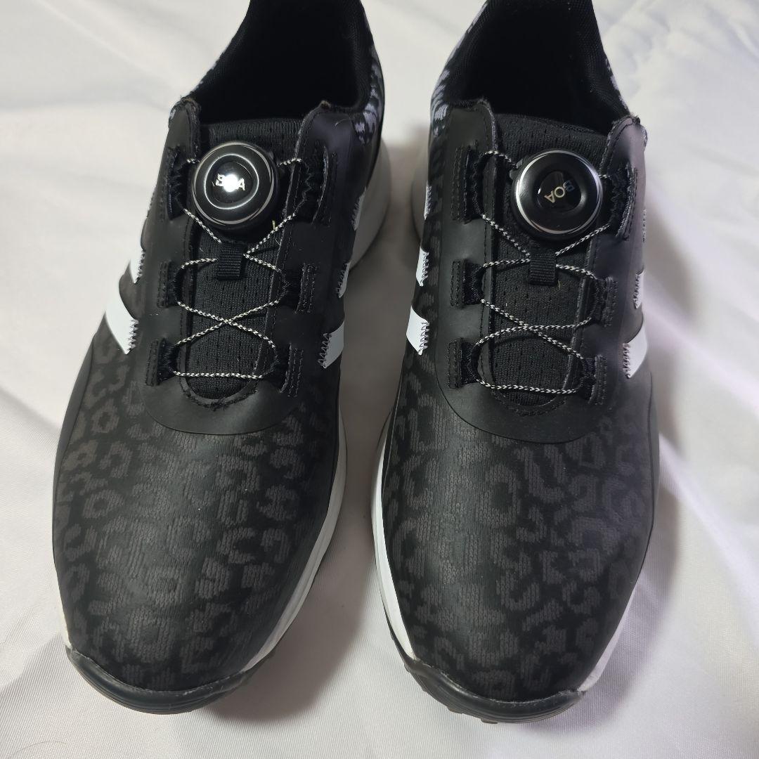 adidas BOAシステム ヒョウ柄 ゴルフシューズ