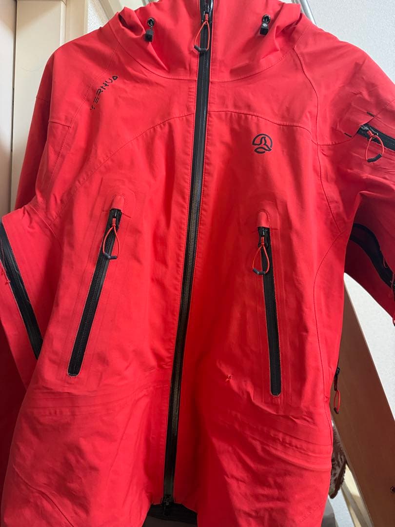 テルヌア　アセントジャケット gtx