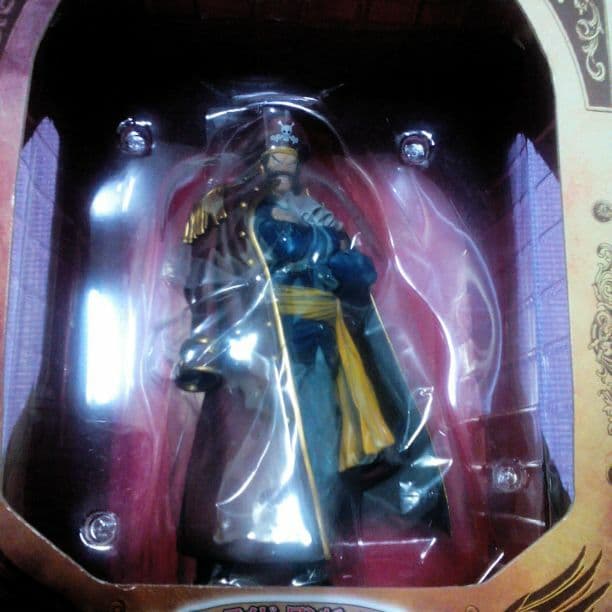 セブンイレブン一番くじA賞ゴール・D・ロジャーフィギュア