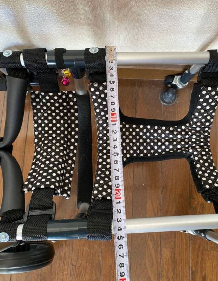 中型犬用車椅子　顎乗せ付き