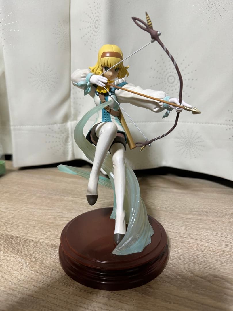 ナタリア・Ｌ・Ｋ・ランバルディア　フィギュア