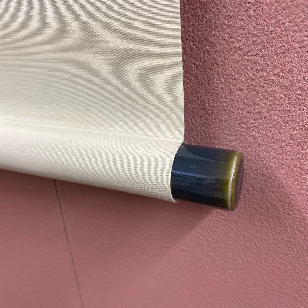 美品 掛け軸 藤田遥穂作 聖蓮華図 共箱 太巻き付 二重箱