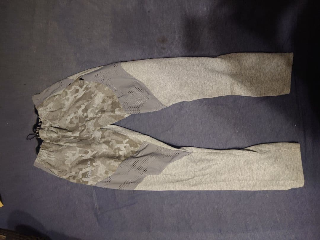 ATHLETA o-reiグレー迷彩ジャージ フード付き