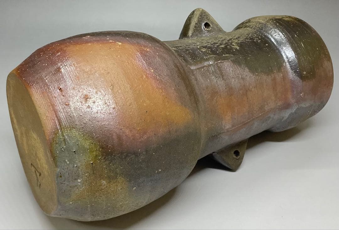 neko008　山本雄一　備前花入　共箱(四方桟盛蓋) 共布　yy49