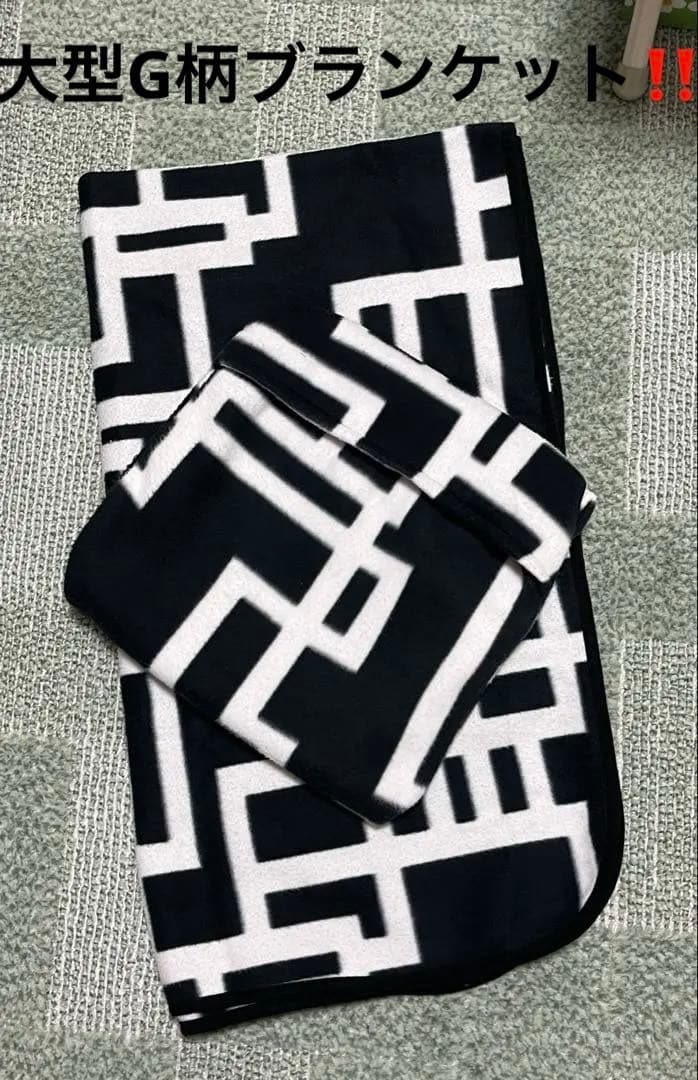 布袋寅泰 25thツアー限定大型G柄ブランケット！