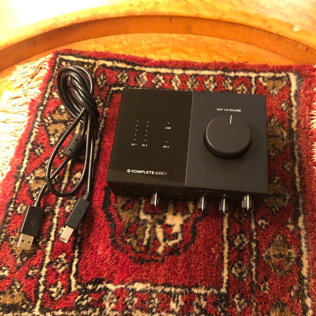 KOMPLETE AUDIO 1 オーディオインターフェイス