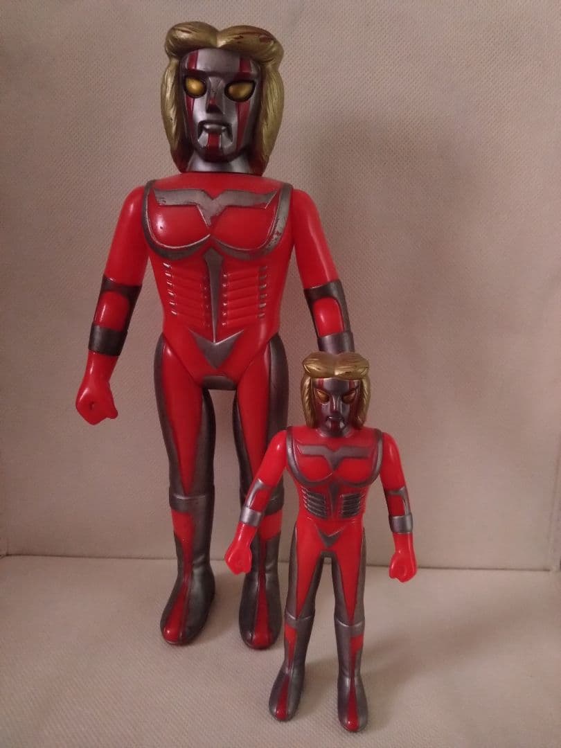 タカトク　メガロマン当時物ソフビ　2体