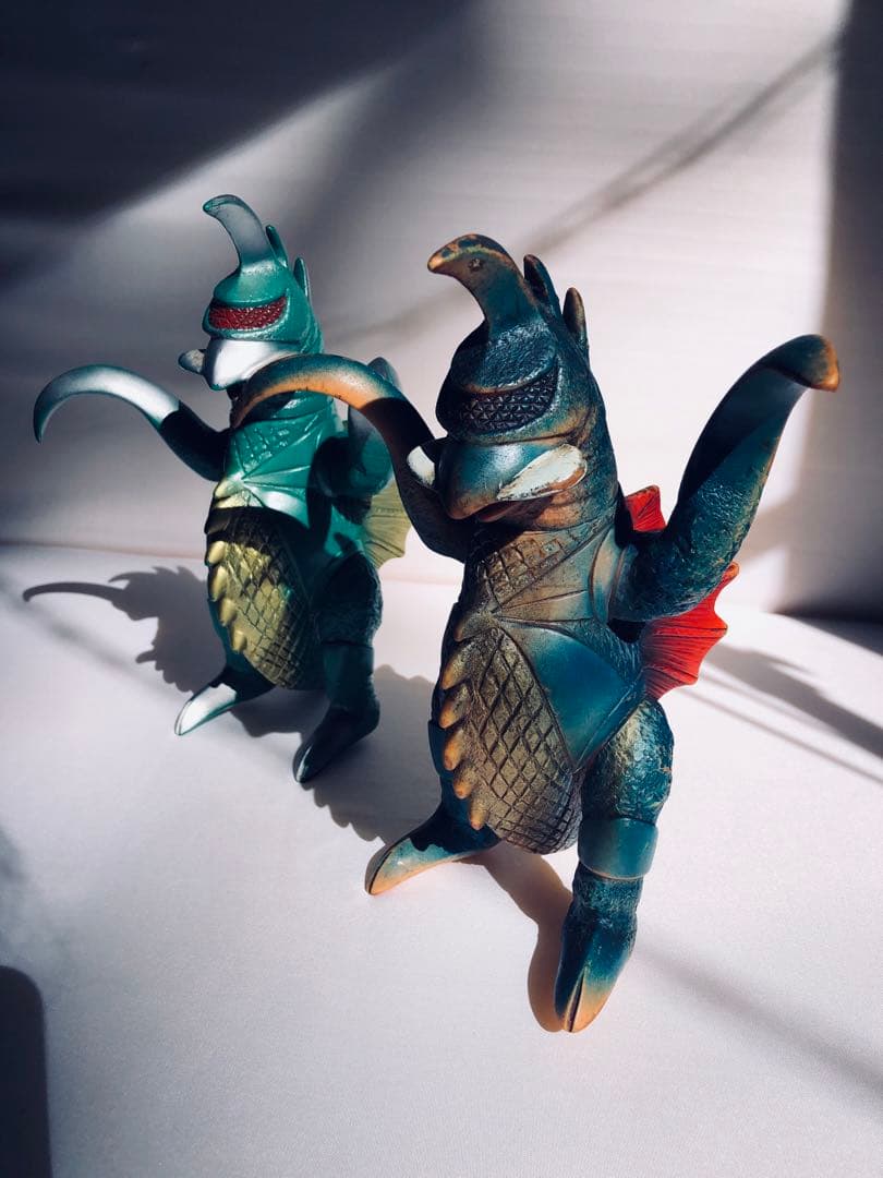 大幅値下げ】ブルマァク ガイガン ソフビ 1970年代1992年復刻ガイガン2体