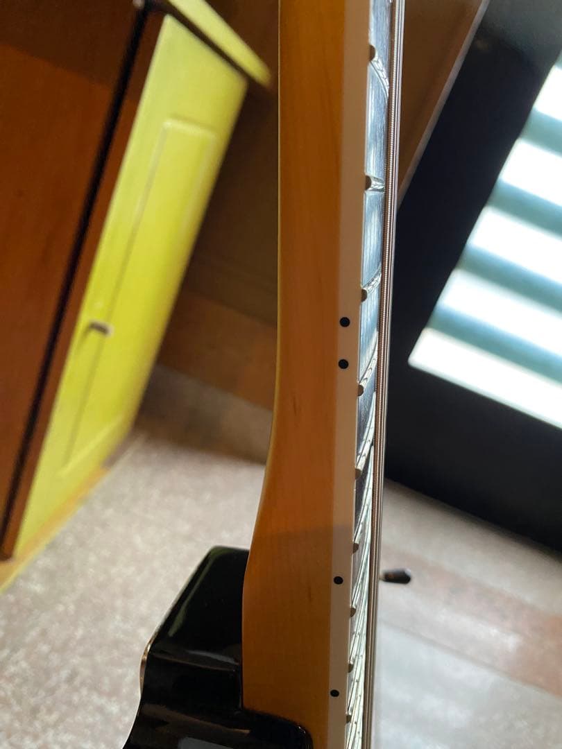 エルクカトラス　ELK Cutlass ブラック エレキギター Bigsby搭載