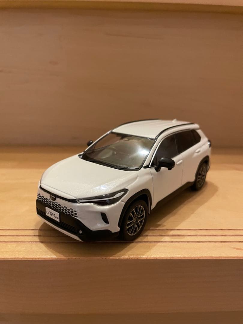 トヨタ　新型カローラクロス　カラーサンプル非売品